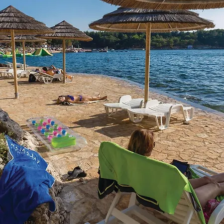 Tatil Evi Beautiful Home In Tar Poreč